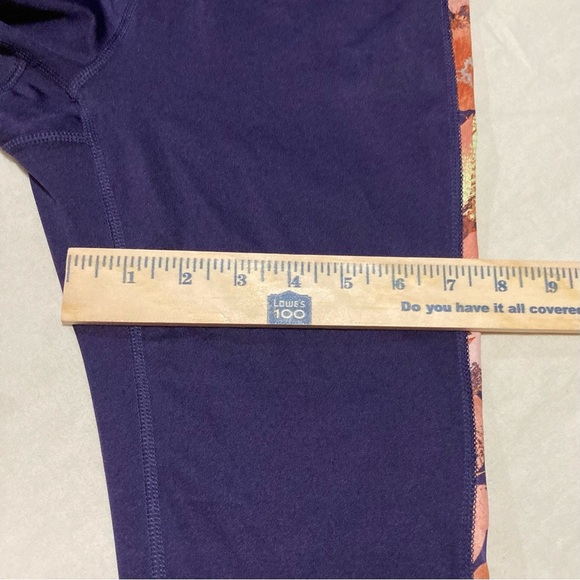 Tek Gear Leggings Size Small Womens Mid Rise Capri Floral Purple Workout Gear - Picture 4 of 13
